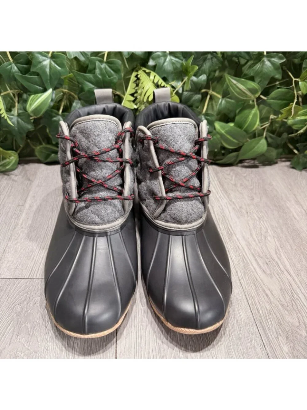 SKECHERS 44376 Waterproof Black GRAY Winter Snow Duck Boots Sz 11